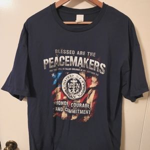 Navy t shirt